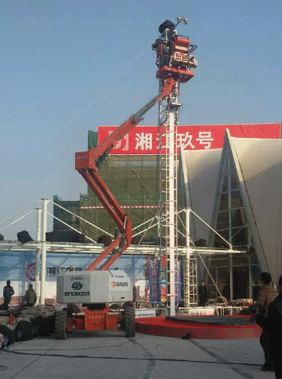 星邦高空作业平台成湖南广电直播辅助神器