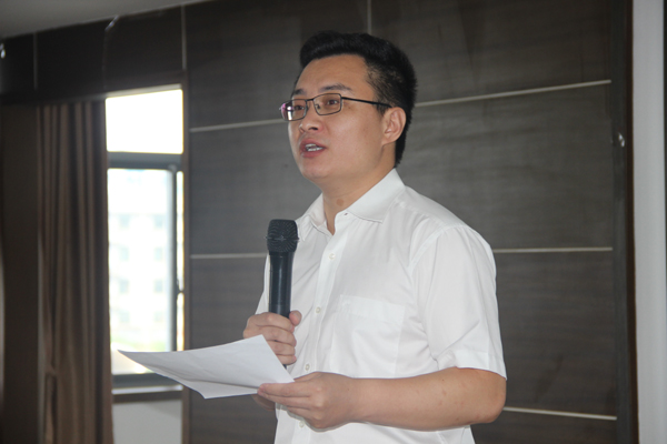 国内营销总监李标志先生发言